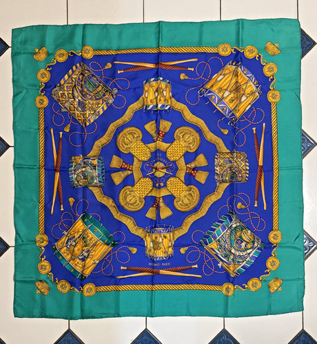 Sciarpa foulard hermès les - sciarpa,